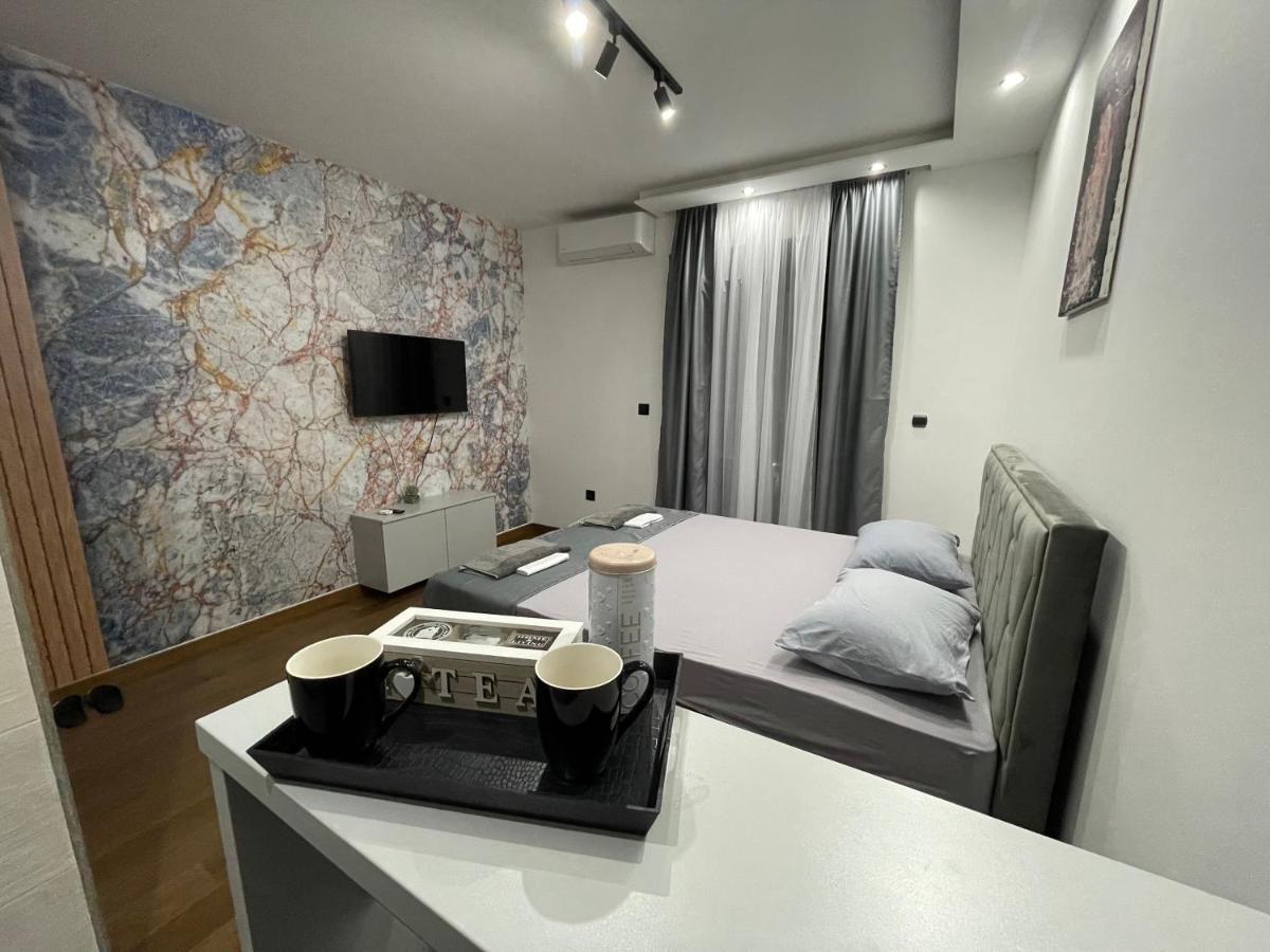 Ad Luxury Apartment Podgorica Ngoại thất bức ảnh