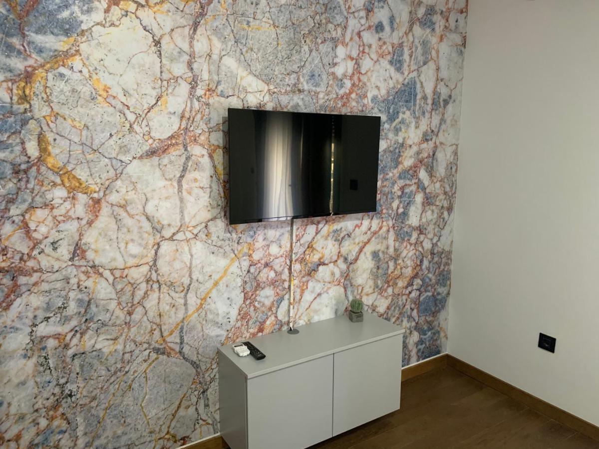 Ad Luxury Apartment Podgorica Ngoại thất bức ảnh