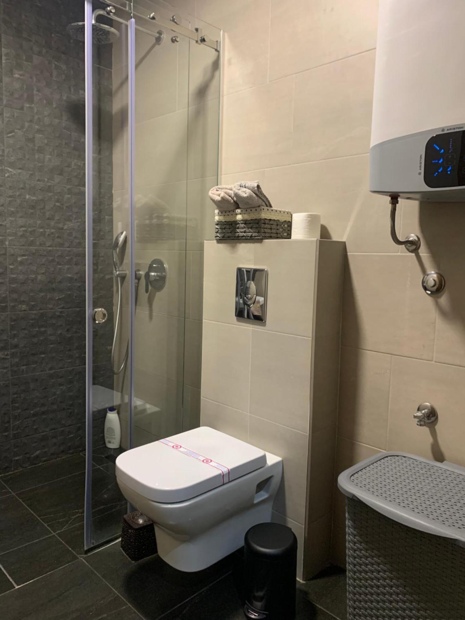 Ad Luxury Apartment Podgorica Ngoại thất bức ảnh