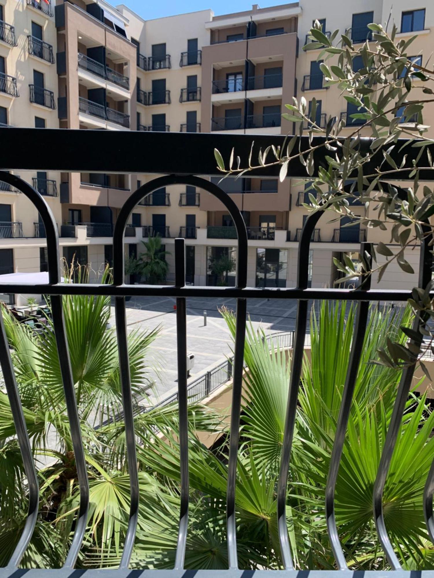 Ad Luxury Apartment Podgorica Ngoại thất bức ảnh